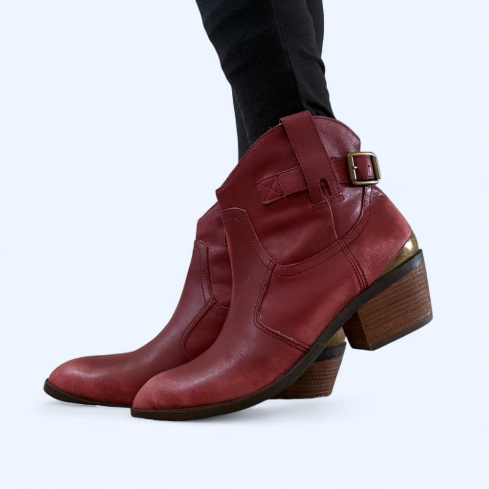Y2K 2000s western Lucky brand Red Leather Buckle Ankle Boots